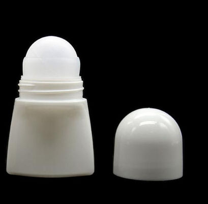 ม้วนทรงแบน 50 กรัมบนภาชนะบรรจุขวดระงับกลิ่นกายพร้อมลูกกลิ้ง PP 60 X 48.5 มม.